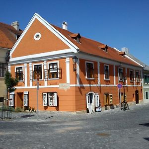 Pont Vendeghaz Hotell Kőszeg Exterior photo