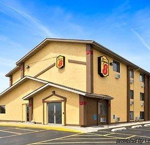 Super 8 by Wyndham Cedar Rapids Hotell Exterior photo