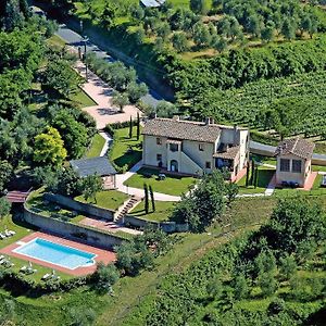 Fattoria Di Colleoli Pensionat Exterior photo