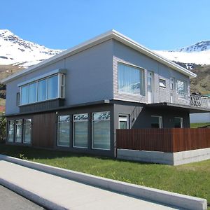 Seydisfjördur Apartment Seyðisfjörður Exterior photo