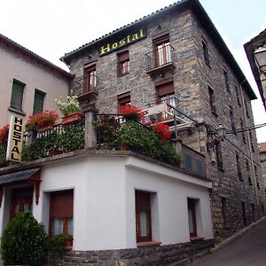 Hostal Pirineos Sarvise Hotell Exterior photo