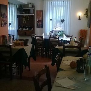 La Favorita Bed and Breakfast Lozzo Cadore Room photo