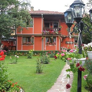 Family Hotel Kalina Koprivsjtitsa Exterior photo