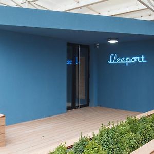 Sleeport Hotell Dnipro Exterior photo