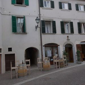 Locanda Guelfo Hotell Tredozio Exterior photo