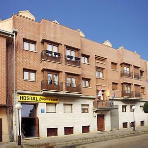 Duque De Osuna Hotell Medina de Ríoseco Exterior photo