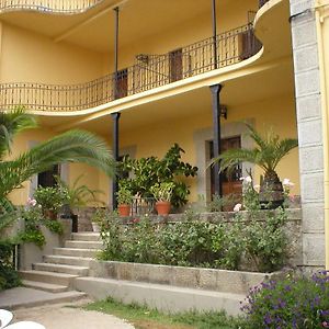 Hostal La Colonial Pensionat Madrigal de la Vera Exterior photo