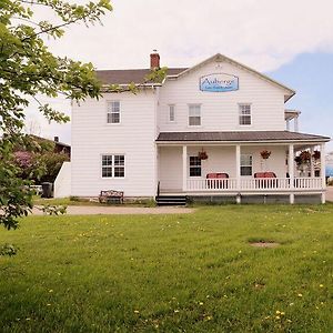 Auberge Lac-Saint-Jean Lägenhet Roberval Exterior photo