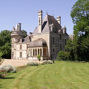 Chateau De La Court D'Aron Saint-Cyr-en-Talmondais Exterior photo