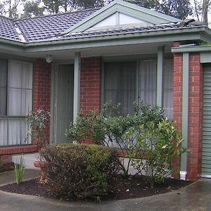 Ringwood Bardia Apartment Melbourne Exterior photo
