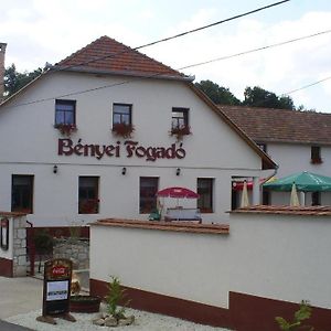 Benyei Fogado Panzio Es Etterem Bed and Breakfast Erdőbénye Exterior photo