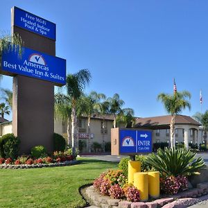 Americas Best Value Inn & Suites Madera Exterior photo