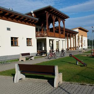 Sportovni Areal Horni Pocaply Hotell Exterior photo