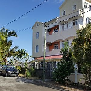 The Impala Mauritius Lägenhet Trou aux Biches Exterior photo