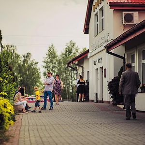 Laura Bed and Breakfast Bełchatów Exterior photo