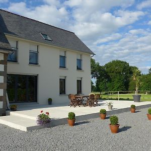 Maison De Lucine Hotell Combourg Exterior photo