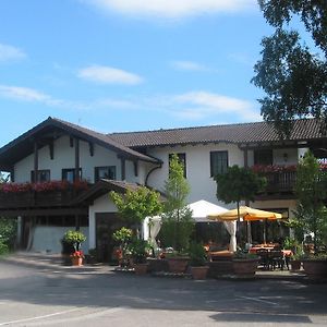 Restaurant Landgasthof Zum Wiesengrund Hotell Newel Exterior photo