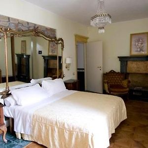 Locanda Degli Sfizi Bed and Breakfast Cravanzana Room photo