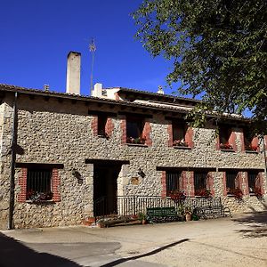 Tirontillana Hotell Dehesa de Cuellar Exterior photo