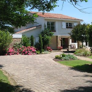 Chambres D'Hotes Le Murier Bressuire Exterior photo