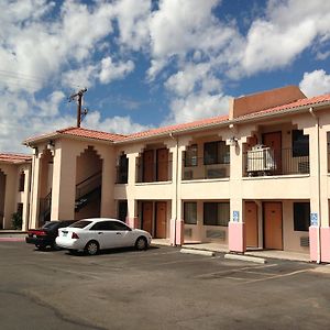 Luxury Inn Albuquerque Exterior photo