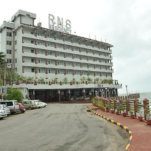 Rns Residency Sea View Hotell Māvalli Exterior photo