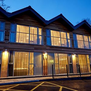 The Boathouse Inn & Riverside Rooms Chester Exterior photo