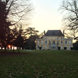 Chateau De La Rocherie Nevers Nord / Varennes-Vauzelles Bed and Breakfast Exterior photo