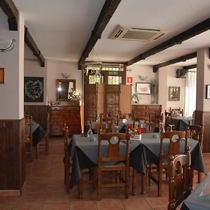 Hotel Restaurante Vinas Viejas Fuentes de Ayódar Exterior photo