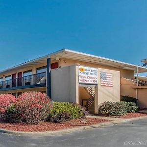 Quality Inn Barkeyville Exterior photo