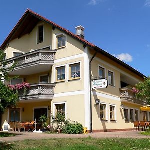 Landgasthof Zum Schloss Hotell Birgland Exterior photo