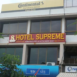 Hotel Supreme Ahmedabad Exterior photo