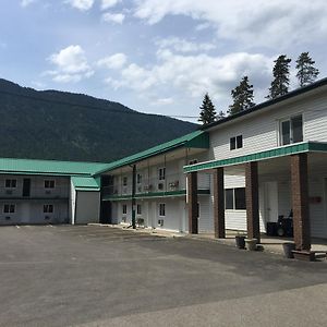 Valley Motel Sparwood Exterior photo