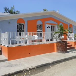 Arawak Hotel Leogane Exterior photo