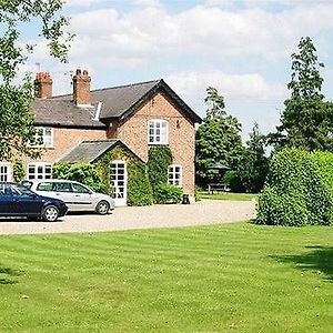 Newton Hall Bed and Breakfast Chester Exterior photo