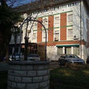 Hotel Morelli Russi Exterior photo