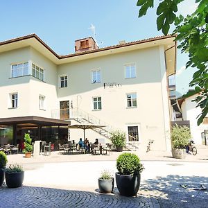 Das Alte Rathaus Hotell Neumarkt Exterior photo