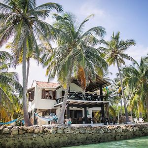 Cabana Salsipuedes Hotell Tintipan Island Exterior photo