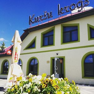 Kursu Krogs Hotell Dizstende Exterior photo