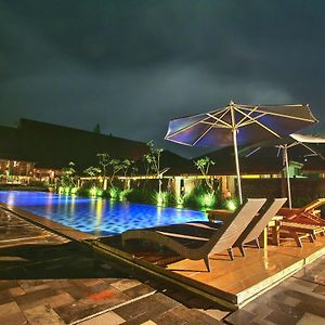 Shankara Borobudur Hotell Magelang Exterior photo