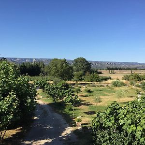 Auberge Les Olivades Hotell Mallemort Exterior photo