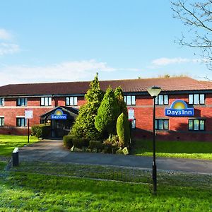 Days Inn Hotel Membury Lambourn Exterior photo