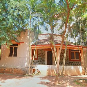 Oyo Home 11702 Serene 3Bhk Near Jipmer Tindivanam Exterior photo