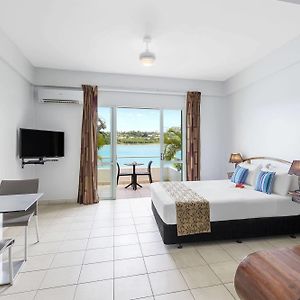 Chantillys On The Bay Hotell Port Vila Exterior photo