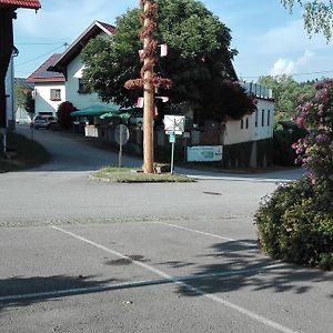 Gasthaus Schachinger Hotell Tumeltsham Exterior photo