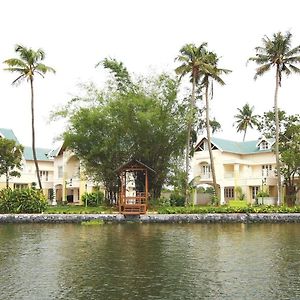 Punarnava Bamboo Lagoon Ayurveda Village Kochi Exterior photo