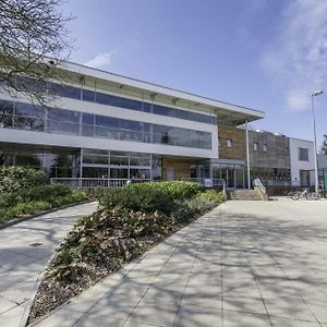 Bisham Abbey National Sports Centre Hotell Marlow  Exterior photo