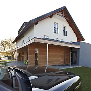 Pension Jageredt Hotell Nussbach Exterior photo