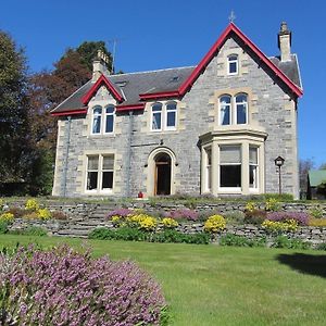 Rossmor Bed & Breakfast Hotell Grantown-on-Spey Exterior photo