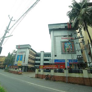 Sree Krishna Residency Hotell Guruvāyūr Exterior photo